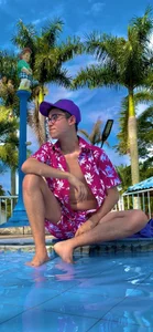 🌞🏊‍♂️ de Danny_Swift  2 photos