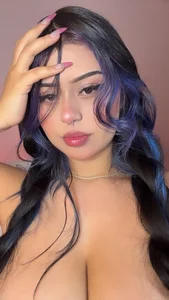 valeska__V your new favorite face Pic 5