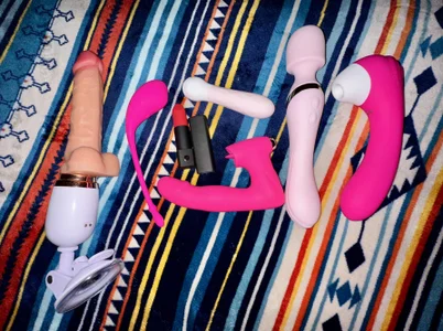 Ali_Topaz Sex Toys Pic 2