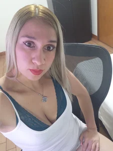 Dana_idagiraldo37 mass 圖片