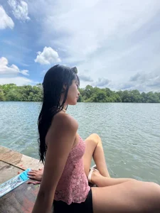 ayla_lux kullanıcısının My skin is glowing under the sun 🏖️ albümü -  5 fotoğraf