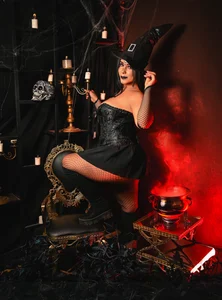 SheylaBakerr Be careful! You might fall under my spell. 🧙‍♂️ зображення 4