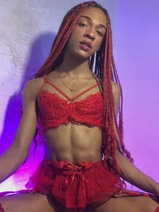 DakotaRosee Red passion for that fire. ❤️ Pic 2