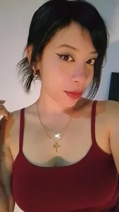 Laena_Castillo Me 圖片