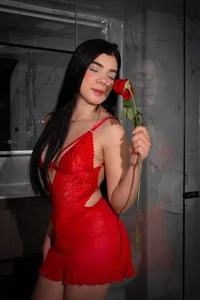 Sarita__Gomez red ❤️ Foto