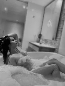 Come here, with me🔥 od megann_blaze  snímek