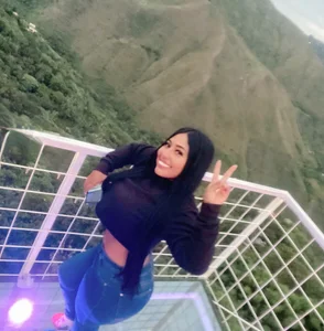 emmyjhonson07Puente de cristal 🍃🪟图片 3