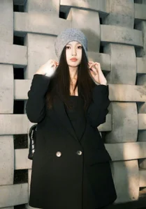 Amara_1218Public图片