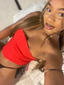 Melodi_Skye_ ⭕ Foto
