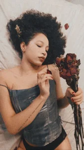 EmilyTreasurez Awaken the withered flower Immagine 