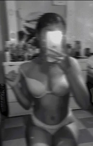 hazel_lee_ross Public Pic 2