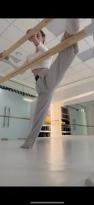 JerleneBelfy your elastic lola зображення 2
