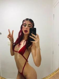 SaradaParker a vile girl😈 사진 2