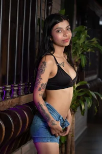 Amber_Harriis Public  6টি ছবি