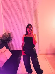 foxy1_tay's XXX Nude Photo 2