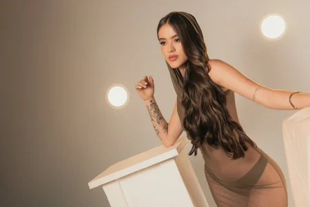 MaiaCollins 𝙎𝙠𝙞𝙣 𝙖𝙣𝙙 𝙎𝙖𝙣𝙙 Pic 2