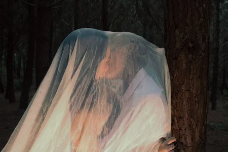 Let yourself catch🍷💋📷 de Alice_Dark21  4 Imagens