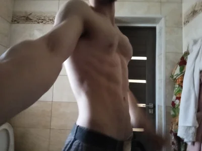 KaelNox: In a married woman's bathroom when she need a little help at home ( фото)