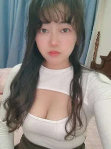 Molly-xiao Sexy Girls Pic 2