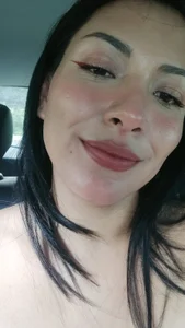 MayaBellucci Public Gambar