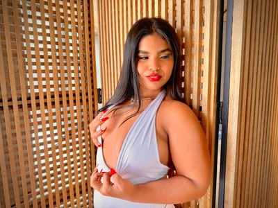 Feeling sexy for you! ❤️ de ZoeyMonroe_  Imagens