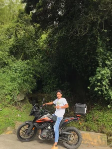 Public od Stone_grey1_  2 snímek