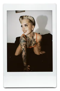 Rubyrichhxo kullanıcısının Take a peek. albümü -  7 fotoğraf