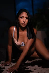 Lucy_Canel: My sensuality will be your sin 😈🔥 ( 4 фото)