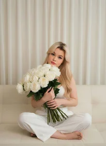 ShyEmma_ Public Foto