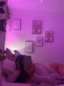 Zoey_thompson Purple temptation✨ slika 2