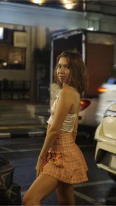 EveSiren's Lively City Sex Photo 4