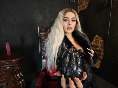 ChloeFrost Public Pic 3