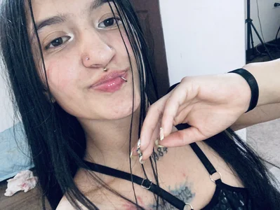 Any_white Anny peli negra 🤤😜😜 Billede 2