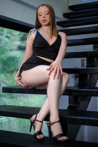 3x_naxa Class and temptation in every step 😏 টি ছবি