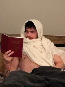 Perry_Knight Holy Man ☦️ Pic