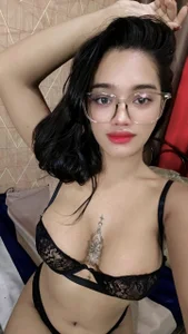 NicoleTheBigCock HOT AS HELL 🔥🔥🔥 Foto 2