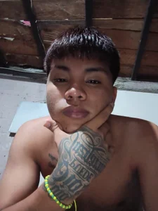 Alejandro079_のYoの 4枚の写真