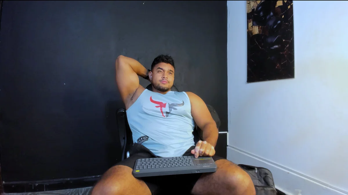 Big_furry_bear13 immagine di tendenza 9658