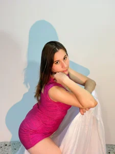 JadeHearrt see what’s under… don’t be shy 😈 Pic 3