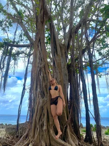 Lizz_Tayler Honey Pic 7