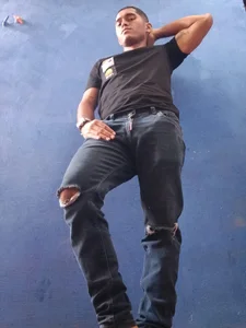 Derek_Storm_ Derek  6টি ছবি