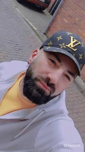 Public od LaryMario  snímek