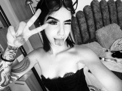 Sophii_Bunny Public Pic 2