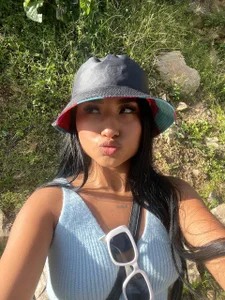 Megan_Lim sunny day ☀ Foto