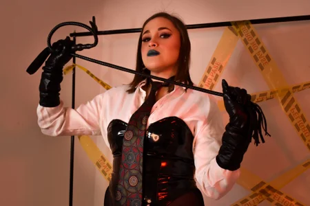 MillyWhrite Public Pic