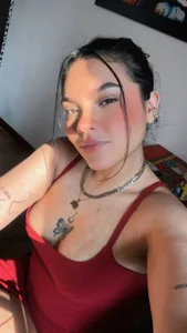 EsmeCaldwel So you can see more of me 🥰 🥰 🥰 зображення 2