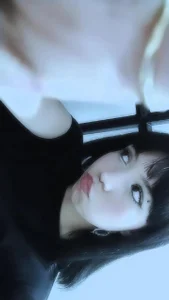 Valen-Foxx1 Public Immagine  3