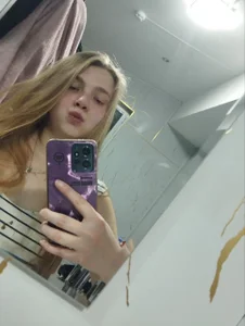 Public od KikiBang  7 snímek