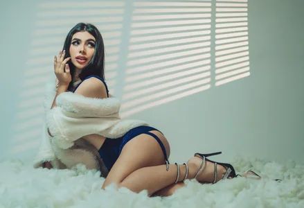 IsabelleFoxx_ Christmas for you Pic 2