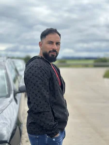 Danieldanit Public зображення